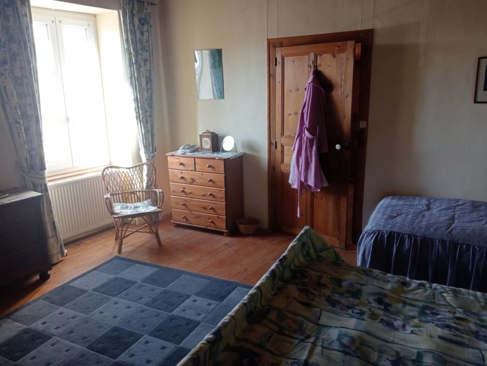 Image No.8-3 Bed House for sale