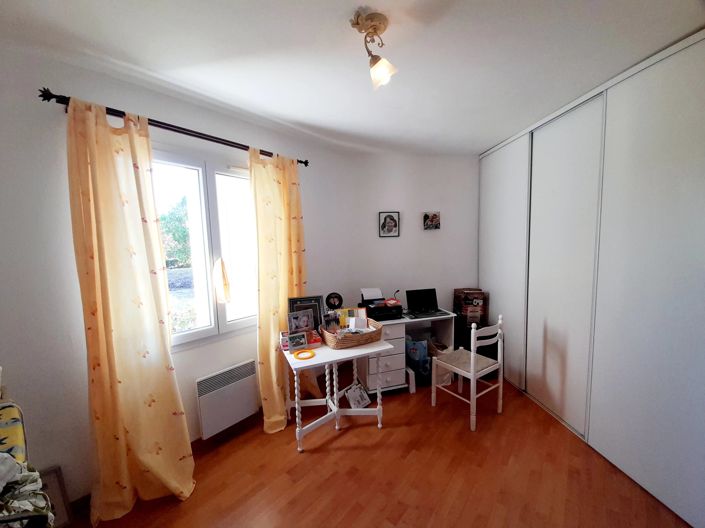 Image No.9-3 Bed House for sale