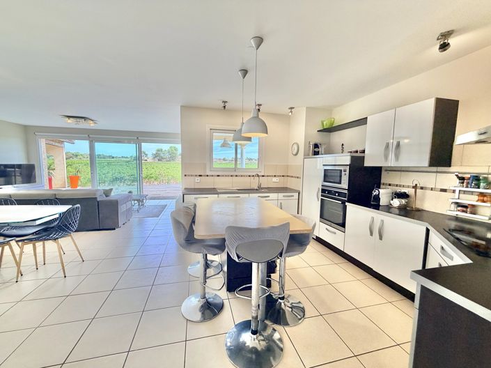 Image No.4-4 Bed House for sale