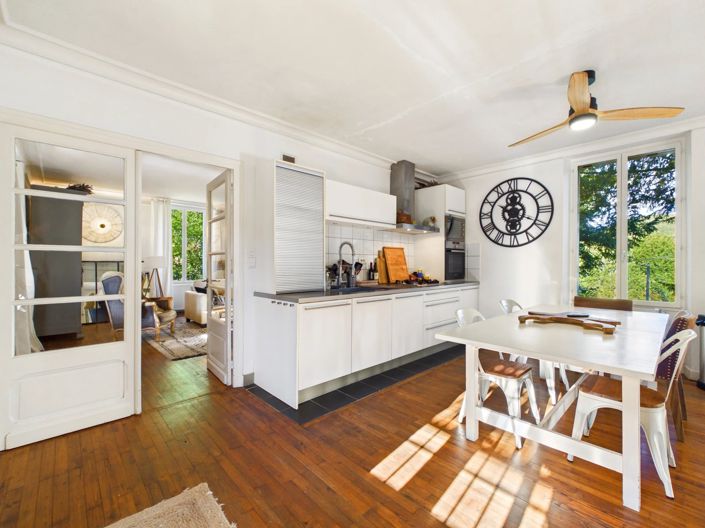 Image No.3-4 Bed House for sale
