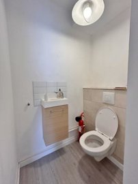 62808
