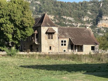 1 - Lot, Casa