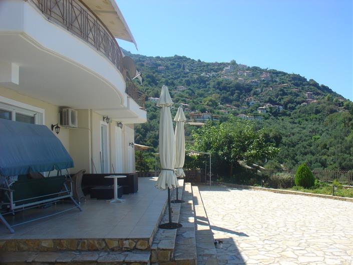 Image No.2-4 Bed Villa for sale