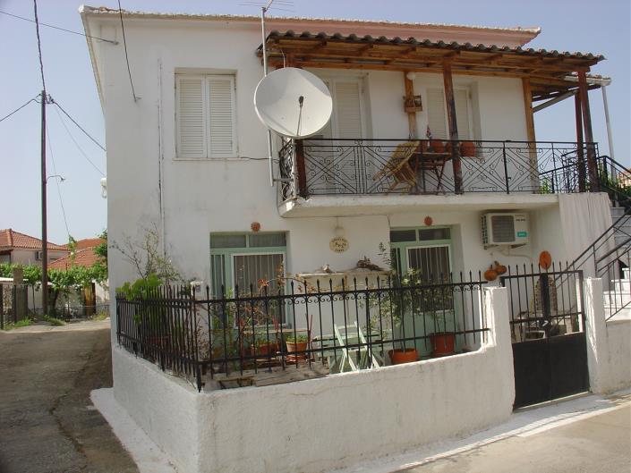 Image No.2-Maison de 4 chambres à vendre à Messinia