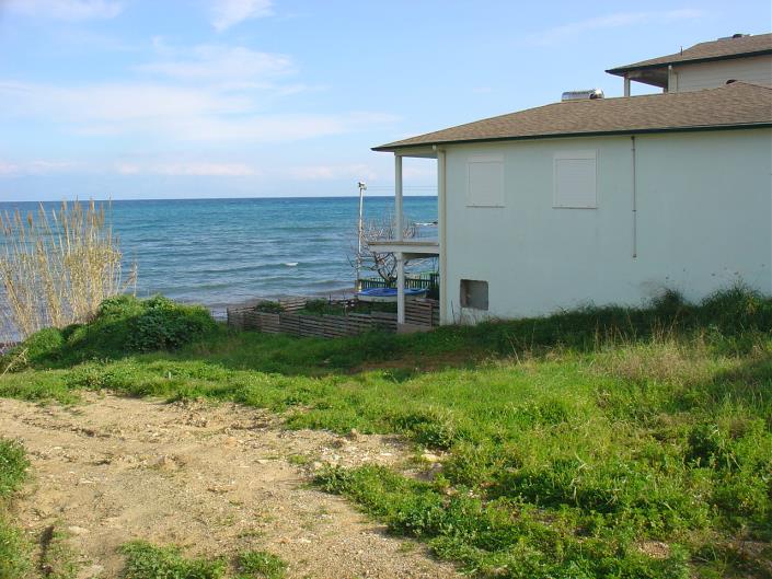Image No.1-2 Bed House for sale