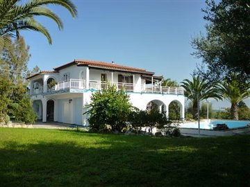 Maison de 5 chambres à vendre à Messinia