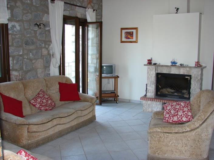 Image No.3-4 Bed House for sale