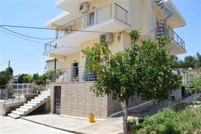 4 Bed Villa for sale