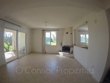 Maison de 2 chambres à vendre à Messinia