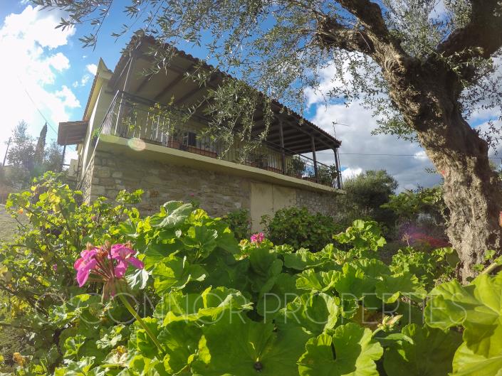 Image No.1-2 Bed House for sale