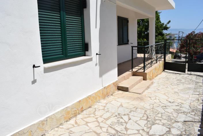 Image No.2-3 Bed Village House for sale