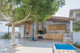 Image No.1-Maison / Villa de 6 chambres à vendre à Petalidi