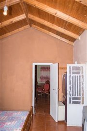 Cute-1-bed-bungalow-cottage-on-approx--1900-sq-m--plot--only-20-min-from-Kalamata--Bargain-----898---3-