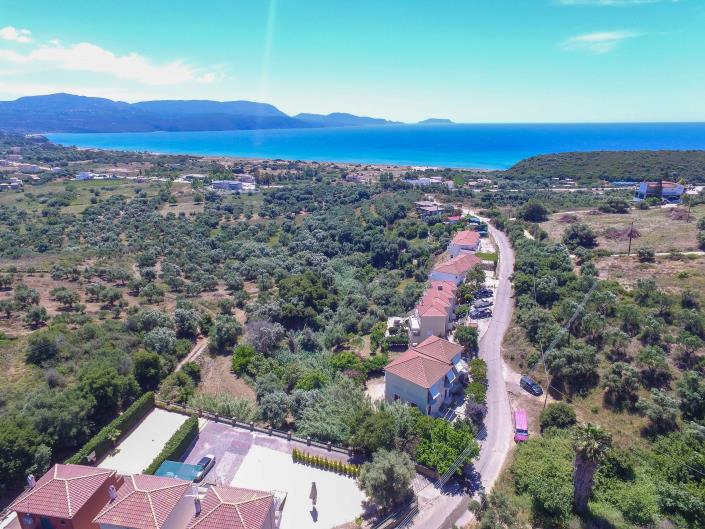 Image No.14-9 Bed Condo for sale