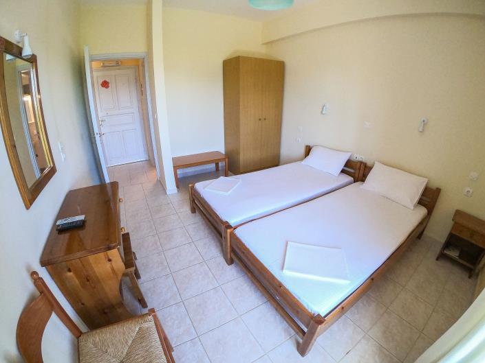 Image No.20-9 Bed Condo for sale