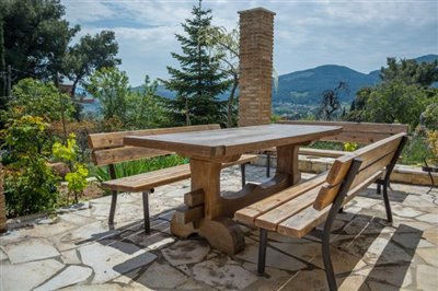 Two-amazing-5-bed-5-bath-villas-set-on-1000-sq-m--plot-of-land-in-Athens--3-