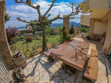 Two-amazing-5-bed-5-bath-villas-set-on-1000-sq-m--plot-of-land-in-Athens--15-