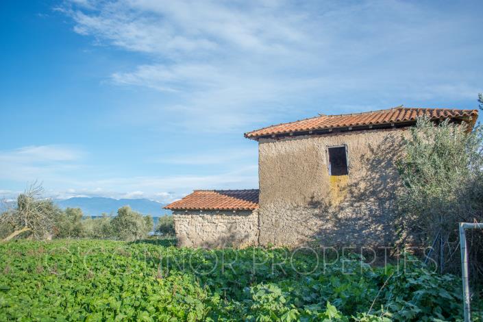 Image No.2-4 Bed Gite for sale