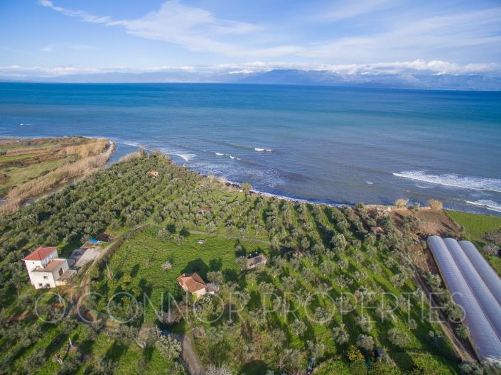 Image No.5-4 Bed Gite for sale