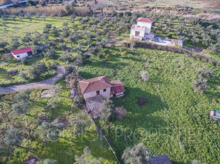 Image No.10-4 Bed Gite for sale