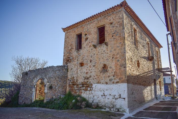 Image No.1-Maison de village de 3 chambres à vendre à Messinia