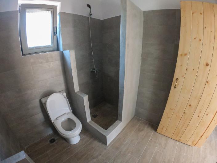 Image No.12-2 Bed House for sale