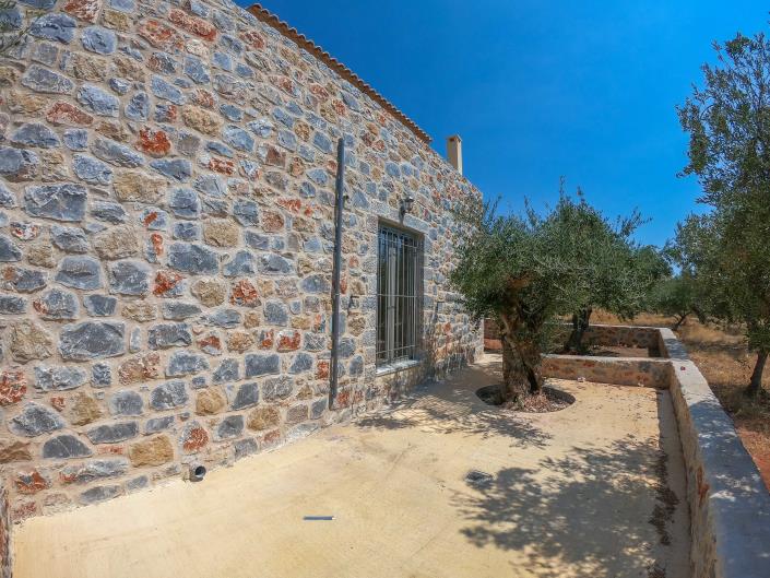 Image No.13-2 Bed House for sale