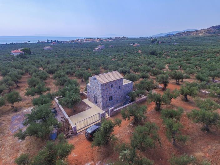 Image No.17-2 Bed House for sale