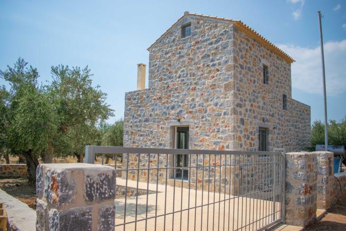 Image No.2-2 Bed House for sale