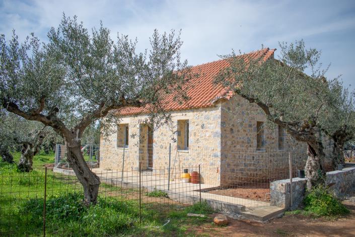 Image No.1-4 Bed Bungalow for sale
