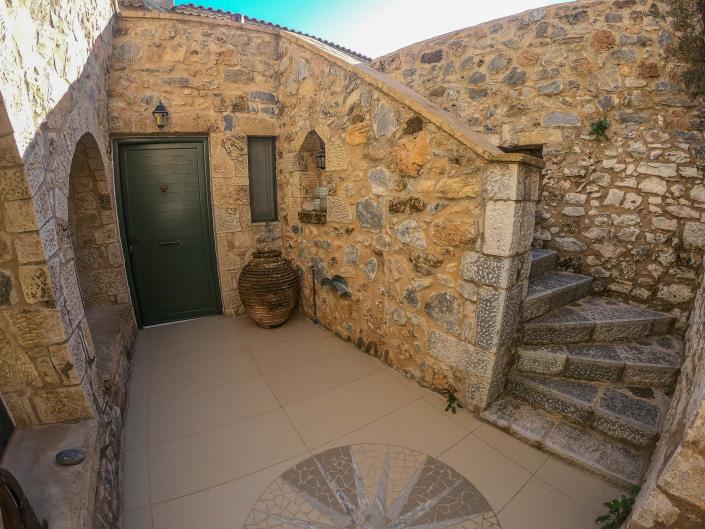 Image No.17-3 Bed House for sale