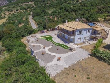 Theochari-Efi--Kyparissia--17-