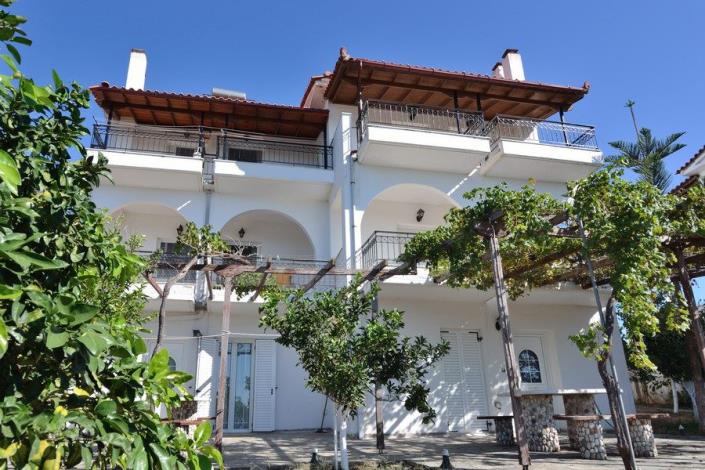 Image No.9-Maison de 6 chambres à vendre à Koroni