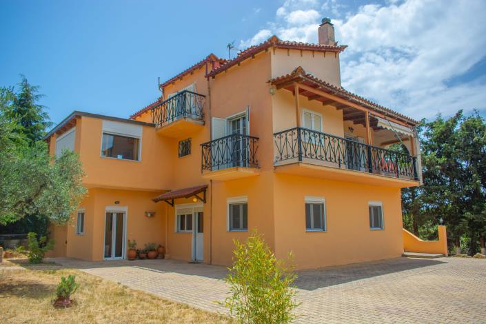 Image No.2-Villa de 7 chambres à vendre à Kardamyli