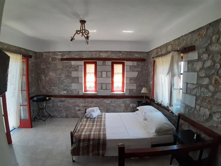 Image No.4-2 Bed House for sale