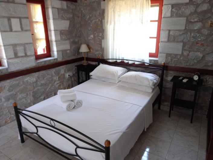 Image No.9-2 Bed House for sale