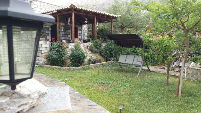 Image No.23-2 Bed House for sale