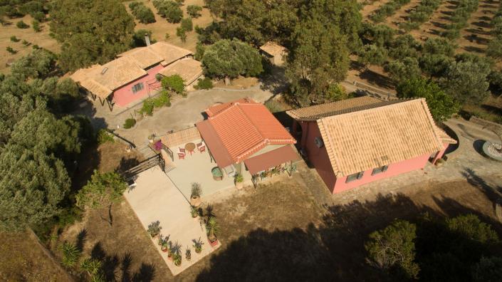 Image No.8-7 Bed Condo for sale