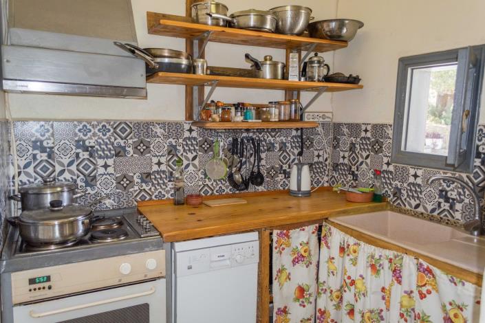 Image No.12-7 Bed Condo for sale