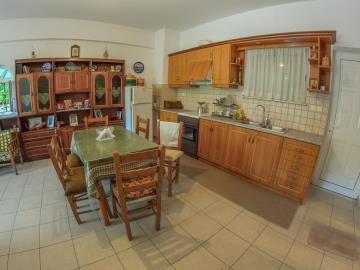 Real-Estate-979--16-