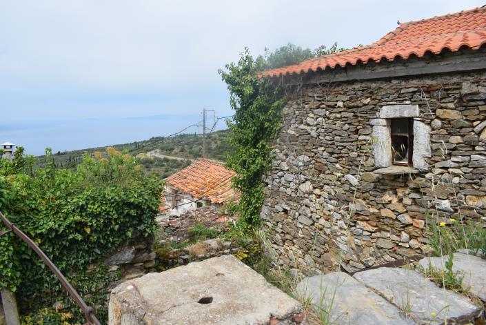 Image No.1-3 Bed Village House for sale
