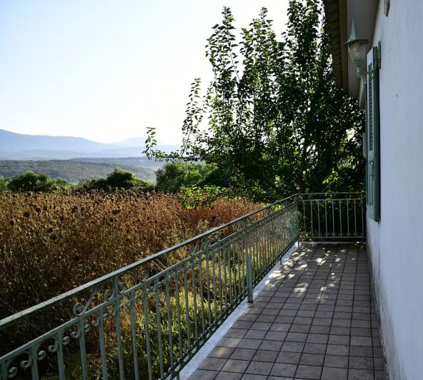 Image No.10-Maison de campagne de 4 chambres à vendre à Pylos