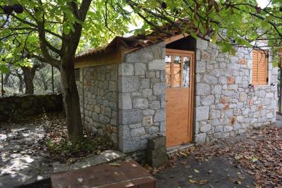 Real-Estate-989--10-