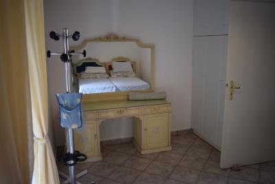 Real-Estate-996--8-
