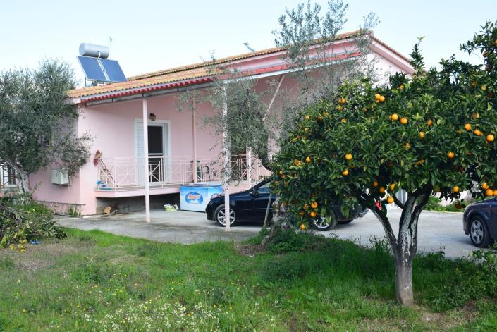 Image No.1-Bungalow de 3 chambres à vendre à Petalidi