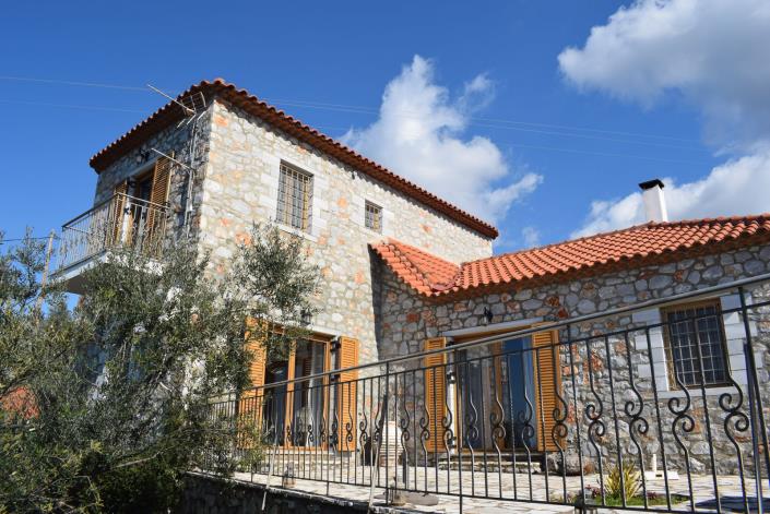 Image No.1-3 Bed Villa for sale