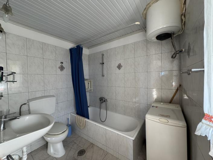 Image No.12-5 Bed Villa / Detached for sale