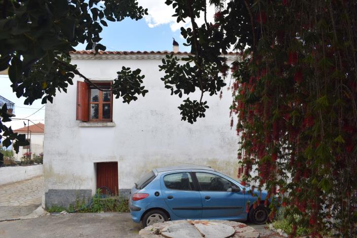 Image No.2-4 Bed House for sale