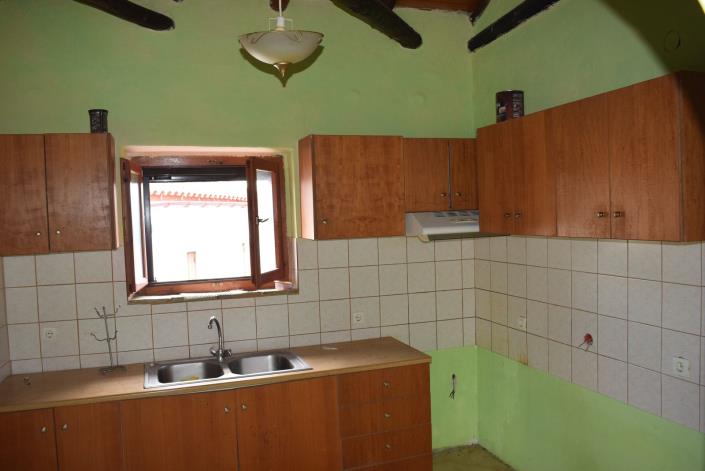 Image No.8-4 Bed House for sale