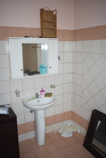 Image No.10-4 Bed House for sale